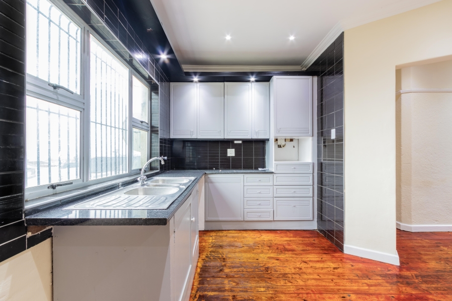 To Let 3 Bedroom Property for Rent in Woodstock Western Cape